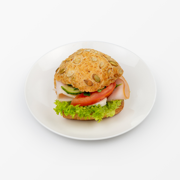 Kleine Brötchen mit Fleisch belegt
